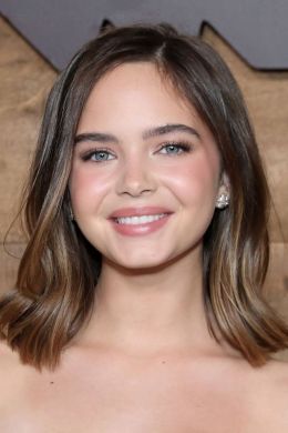 Райан Кира Армстронг