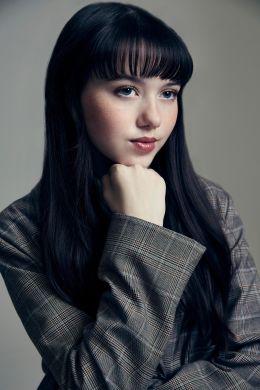 Вайолет МакГроу