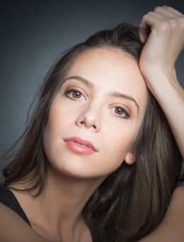 Анна Кармакова