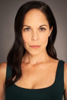 Шэрон Кэновас