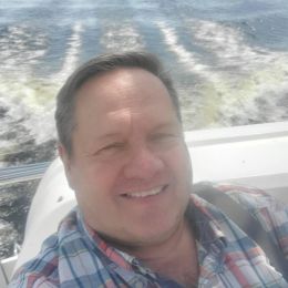 Байрон Джонс