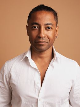 Сабри Лукас