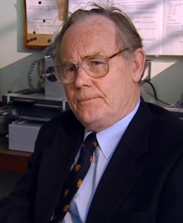 Бернард Найт