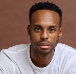 Лоуренс Столлингс