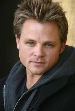 Дж. Уолтер Холлэнд