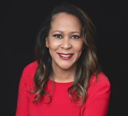 Таня Хатчинс