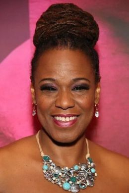 Кеша Льюис-Эванс