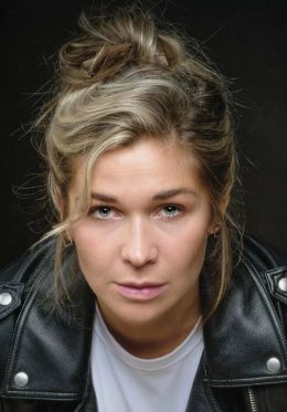 Аксинья Олейник