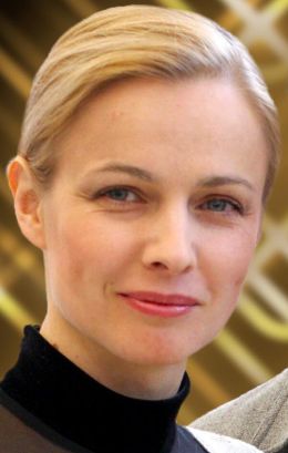 Елена Кизякова