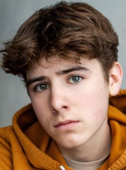 Эллиот Грихолт