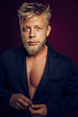 Илья Волков