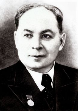 Виктор Шарлахов