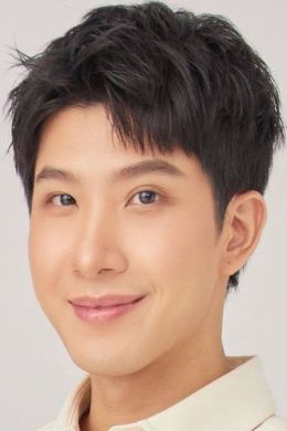 Тханават Ратанакитпайсан