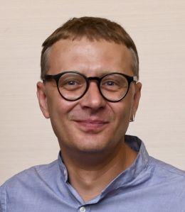 Деннис Иванов