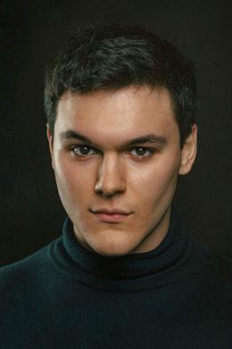 Валентин Садики