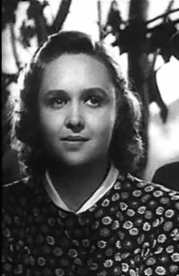 Александра Попова
