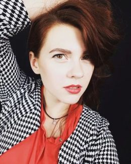 Анна Дэн