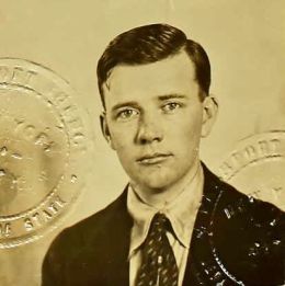 Оливер Т. Марш