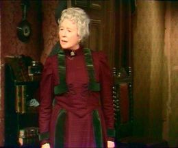 Грэйс Арнольд