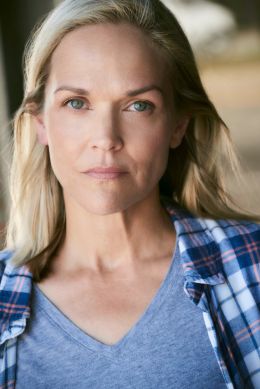 Эми Бенедикт