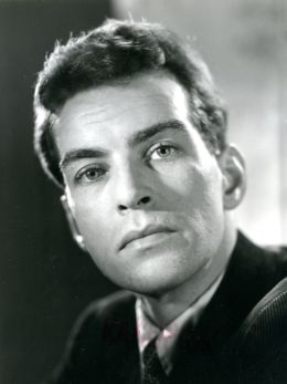 Кристиан Братт