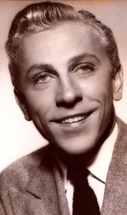 Оливер Клифф