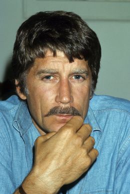 Алекс Корд