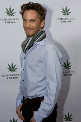 Миллер Даури