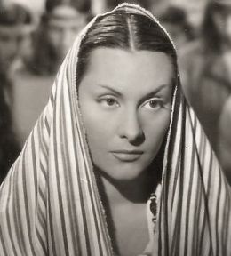 Нани Фернандес