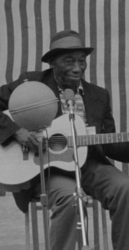 Mississippi John Hurt
