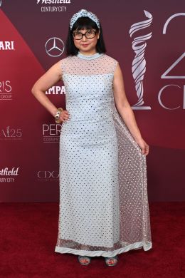 Ширли Курата