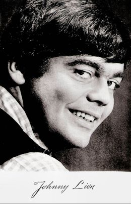 Джонни Лайон