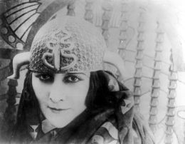 Stacia Napierkowska