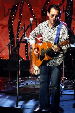 Kirk Pengilly