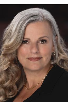 Ивонн Перри