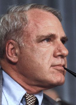 Джеймс Шлезингер