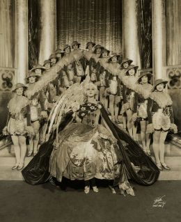 Дороти Стоун