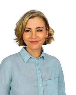 Лиза Уитт