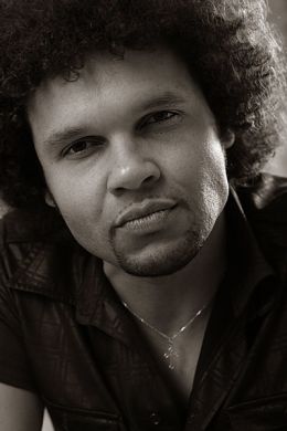 Роберт Хенниг