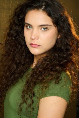 Изабель Анайя