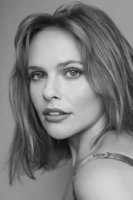 Клер Кэвэнэх