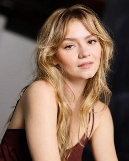 Белла Делонг