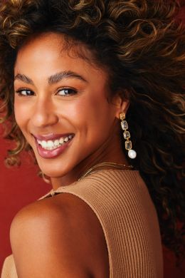 Бритта Грант