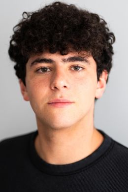 Оливер Стерн