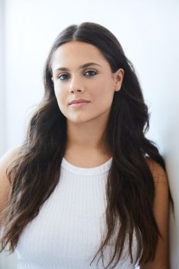 Холли Саймон