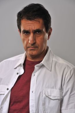 Bahram Farhang