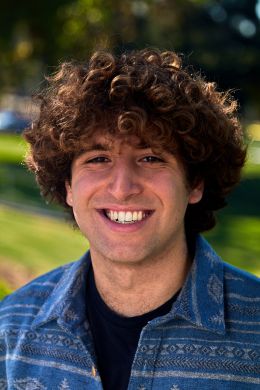 Рикки Романек