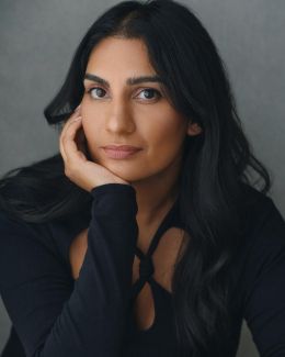 Карен Йохал