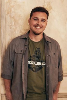 Митчелл Коул