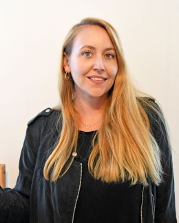 Элизабет Сандерс